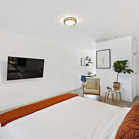 Lovely Rental Unit With Free Parking On Premises Fort Lauderdale Exteriör bild